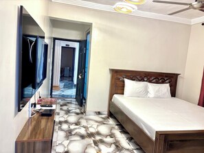 Room - KELNESSA HOTEL (Obuasi)