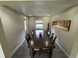 Dining - Spacious 3BR w/ Hot Tub + FirePit (Toledo)