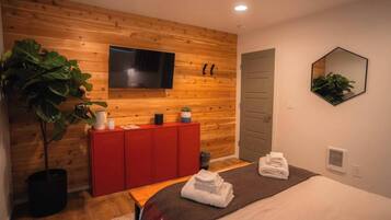 Desk, iron/ironing board, travel crib, WiFi
