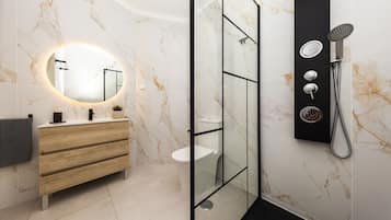 Shower, towels