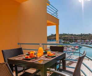 In-room dining - Apartment Portbay (Albufeira)