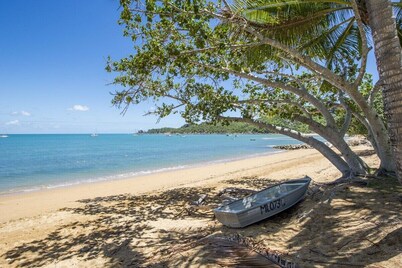 SAILS 9 Beachfront Getaway Horseshoe Bay