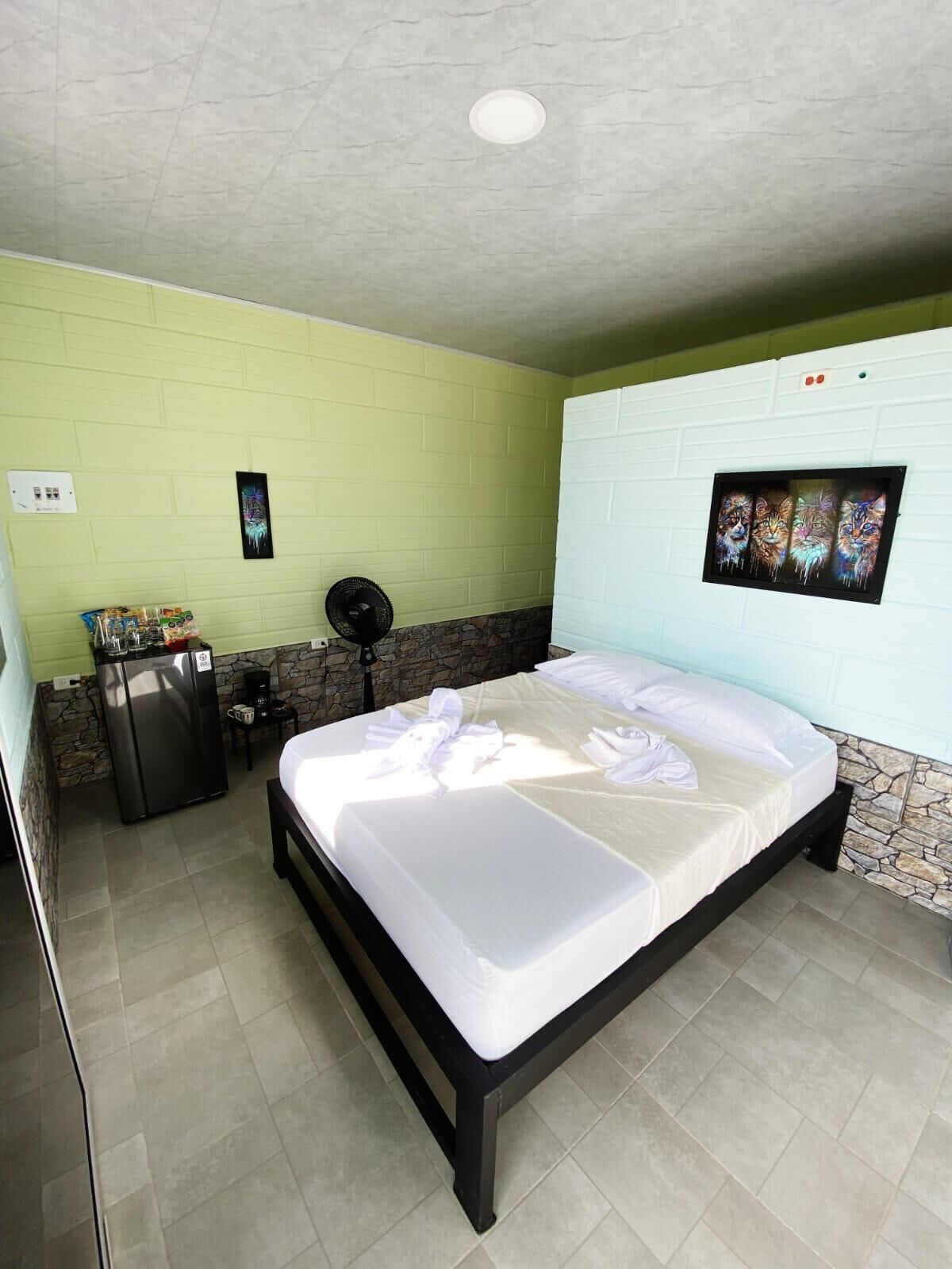 Standard Cabin, Mountain View | Iron/ironing board