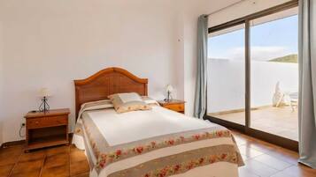 6 chambres, Wi-Fi, draps fournis