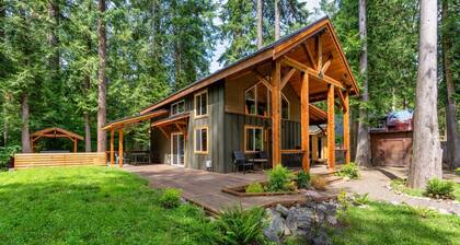 Mt Hood Cabin, Hot Tub, Fire Pit, Dog-Friendly