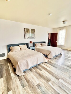Room - Gorgeous 3-bedroom house in Saint Marys (Saint Marys)