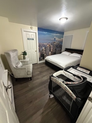2 bedrooms, iron/ironing board, travel crib, WiFi (free)