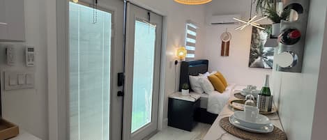2 Schlafzimmer, Bügeleisen/Bügelbrett, Internetzugang, Bettwäsche