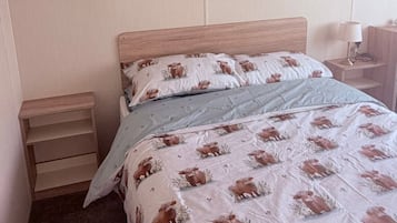 2 makuuhuonetta, silitysrauta/-lauta, ilmainen Wi-Fi, vuodevaatteet