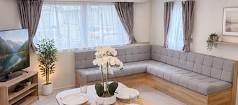 2-bed Caravan - Sleeps 6 - Pet Friendly - Parking