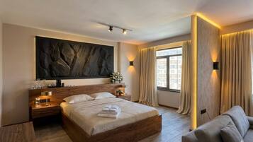 Comfort Suite, Balcony | Free WiFi