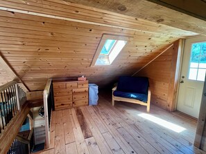 Interior - Peaceful 1-bedroom cabin in Soldiers Grove (Soldiers Grove)