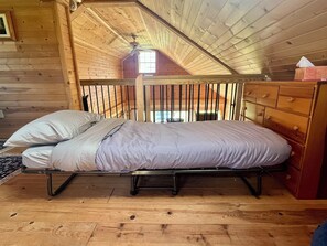 Internet, bed sheets - Peaceful 1-bedroom cabin in Soldiers Grove (Soldiers Grove)