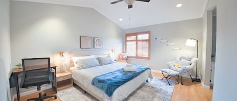 2 bedrooms, desk, iron/ironing board, WiFi