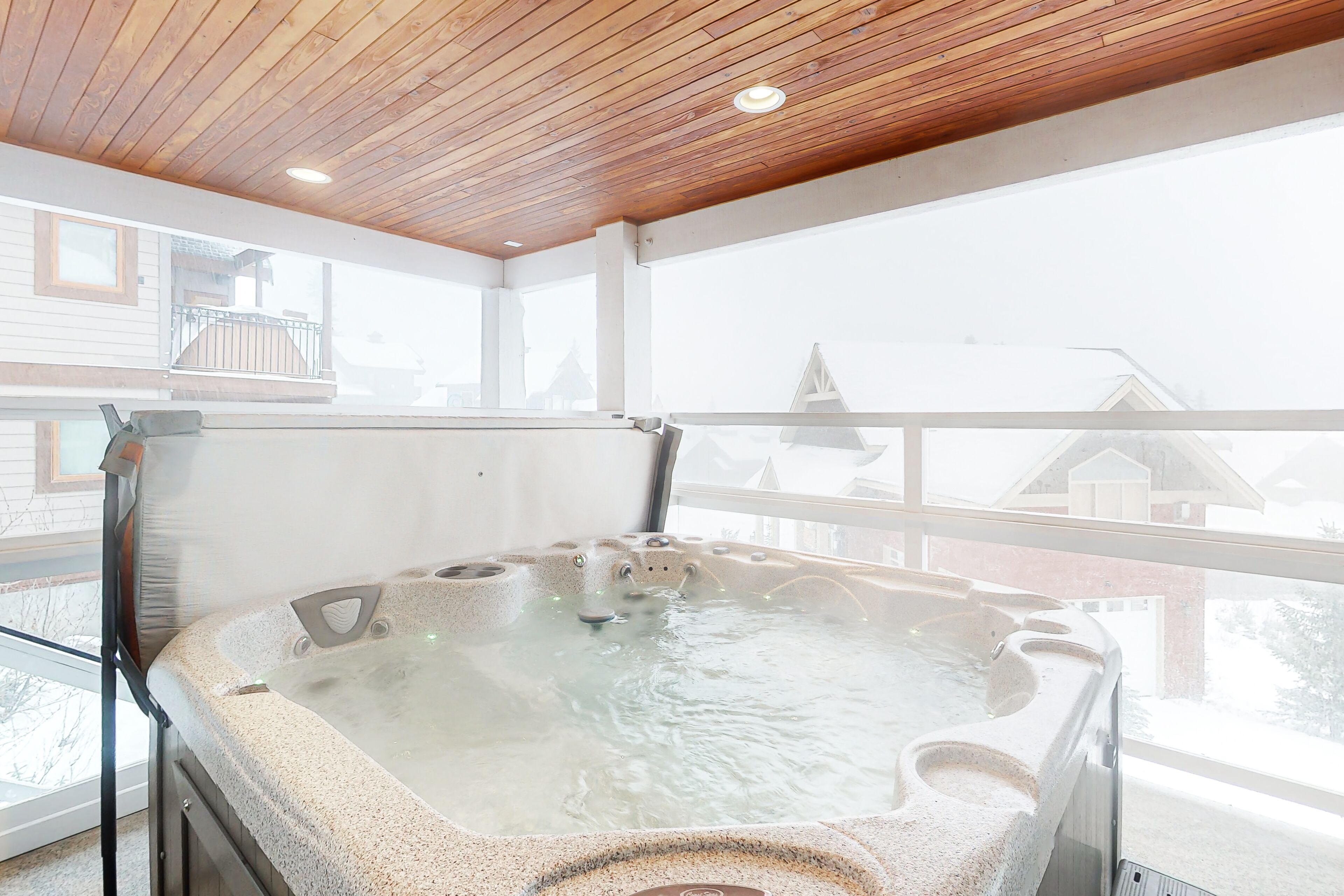 House, Patio | Private spa tub