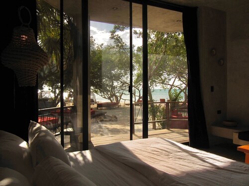 Hotel Amadeo