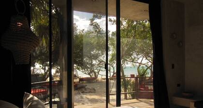Hotel Amadeo