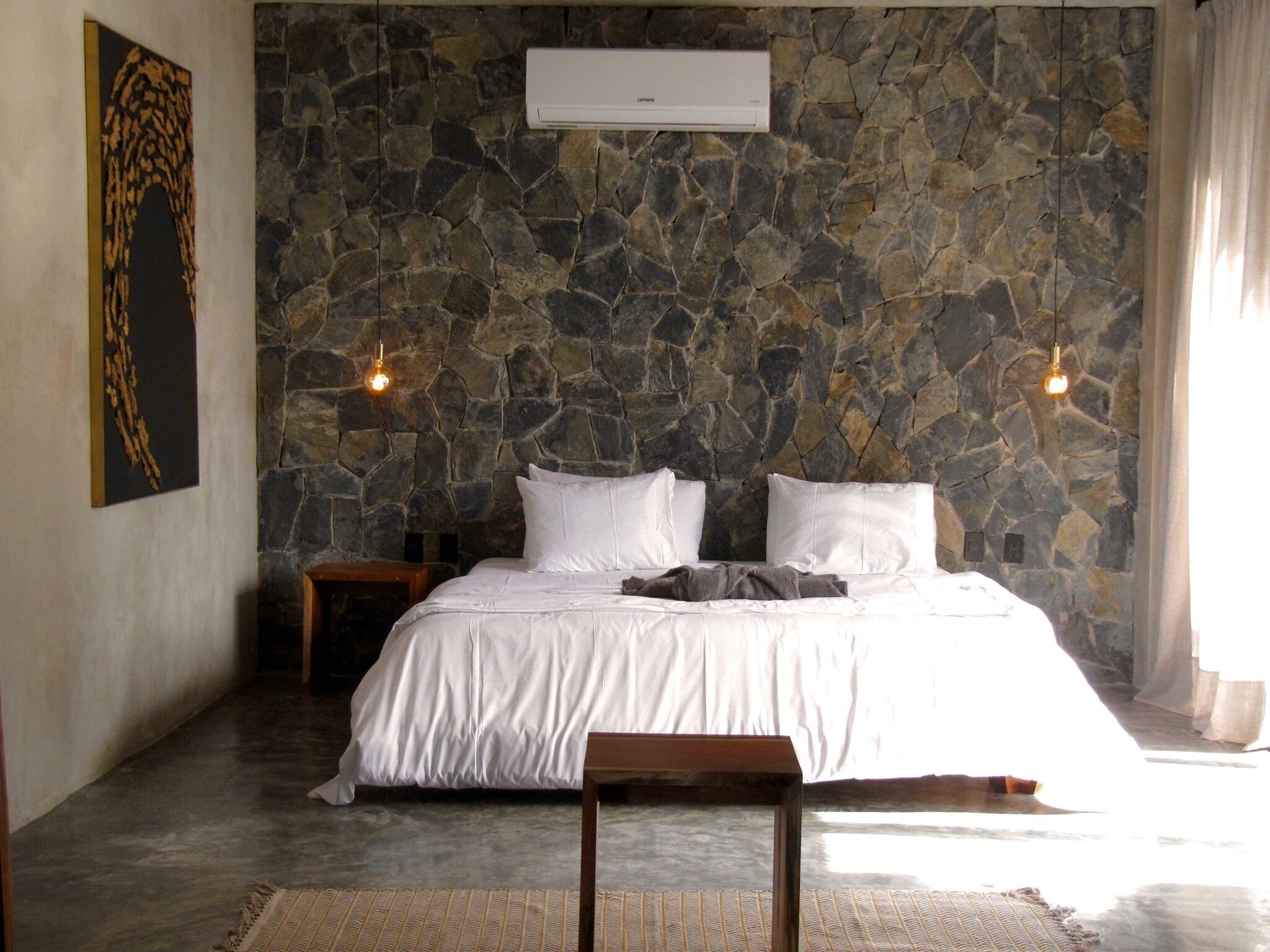 Suite Deluxe, balcón, vista al mar | Caja de seguridad en la habitación y wifi gratis 
