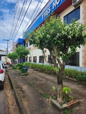 Property grounds - YVES HOTEL (Porto Velho)