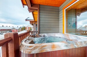 Bañera de hidromasaje privada