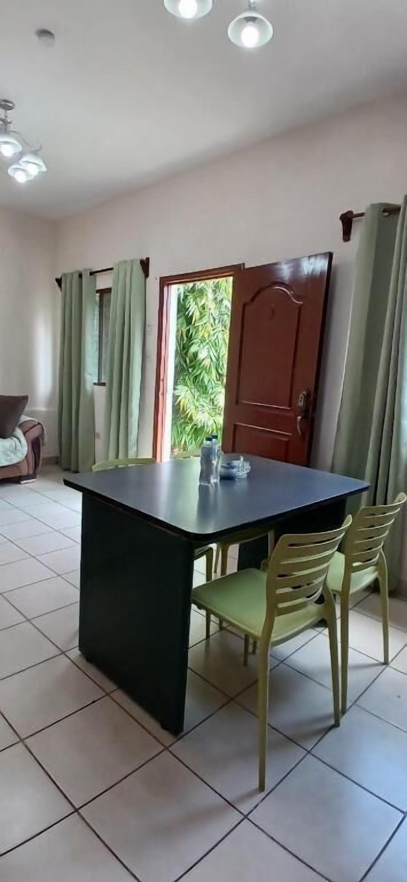 Family Apartment | Dining