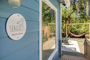 Exterior detail - Seagulls Beach House: Hot Tub, Fire Pit & Steps to Beach (Pacific Beach)