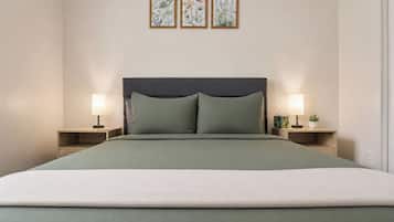 2 bedrooms, desk, iron/ironing board, WiFi