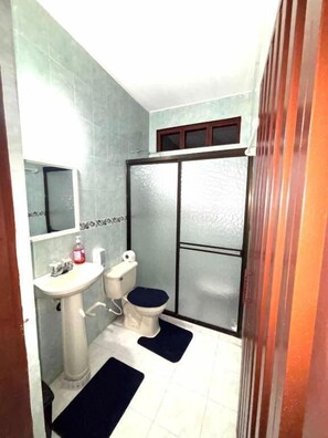 Bathroom - Hotel Montserrat (Valledupar)