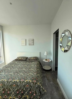 1 chambre, fer et planche à repasser, Wi-Fi, literie fournie