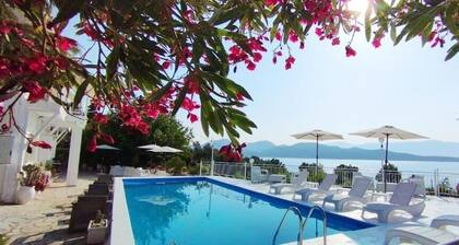 Xenia & Antonis