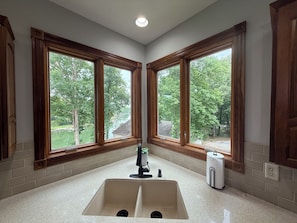 Interior - Lakeside Livin! (Eclectic)
