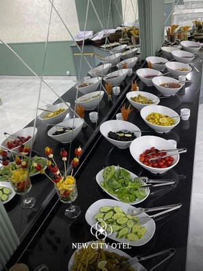 Comfort Room, Garden View | Dining - New City Otel (Osmaniye)