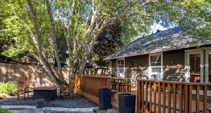 Easy Stay - Hot Tub, Elegant, Peaceful! Pet Friendly!