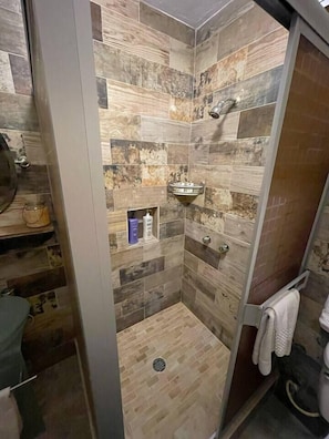Hårtørrer, håndklæder, Sæbe, Shampoo
