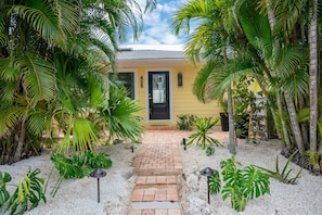 Exterior detail - The Palm at Bean Point - Luxury Coastal Retreat with Heated Pool, Walk to Beach (Anna Maria)