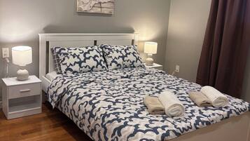 Desk, iron/ironing board, WiFi (free), bed sheets