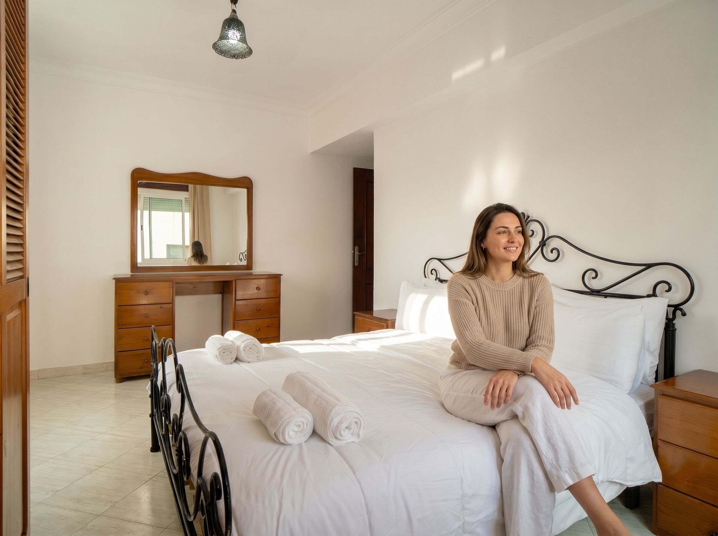 2 bedrooms, iron/ironing board, WiFi, bed sheets