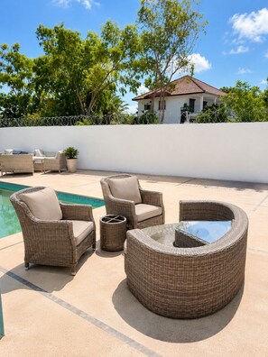 Pool - Blue Lagoon | Garden Floor (Warang)