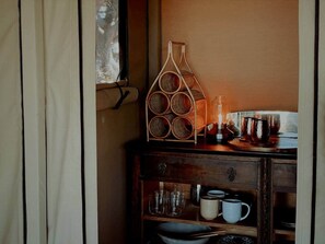 Interior - Cosy & secluded glamping for Two at Twigley Farm (Haigslea)