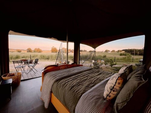 Cosy & secluded glamping for Two at Twigley Farm