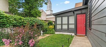 Historic Hideaway - Steps to Main St, Shopping, Dining, & the Ohio River