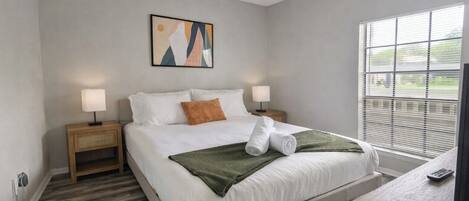 Desk, iron/ironing board, WiFi, bed sheets