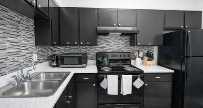 Chic 1BR Retreat | Gym, Pool & Free Parking