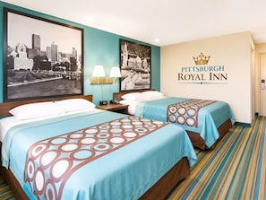 Family Double Room - Pittsburgh Royal Hotel (Coraopolis)
