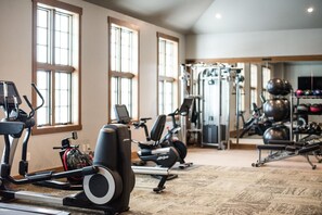 Fitness facility - 2-bedroom hotel suites in beautiful Breckenridge w/ fitness room, AC, 3 hot tubs (Breckenridge)