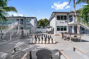 Khu ẩm thực ngoài trời