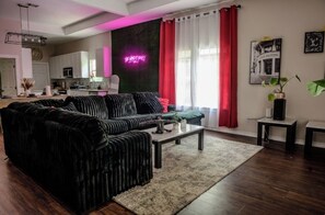 Living area - FIFA 2026 SPACE CITY OASIS (Houston)