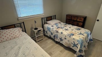 WiFi, bed sheets