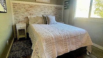 Ferros/tábuas de passar roupa, acesso à internet, roupa de cama