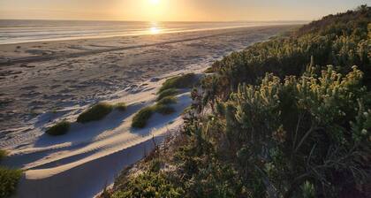 Get away at Rivoli Bay Farm Stay. Beach access close by. Sleeps 6